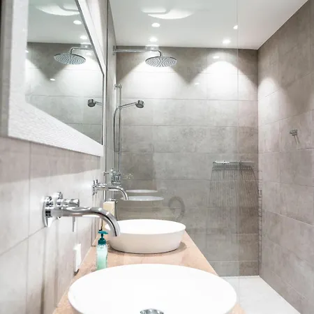 Bella Vista Seeblick 公寓 *