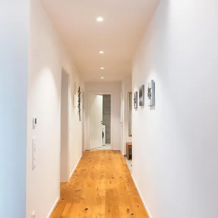 Bella Vista Seeblick 安嫩海姆