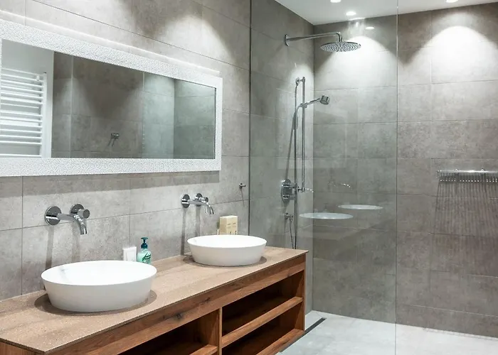 Bella Vista Seeblick * אננהיים